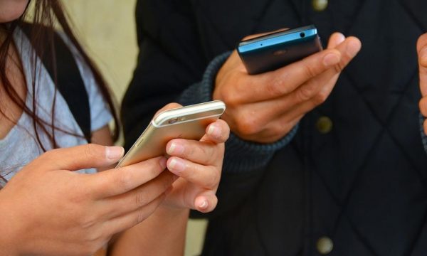 Шахраї обіцяють покращити мобільний зв'язок і виманюють гроші