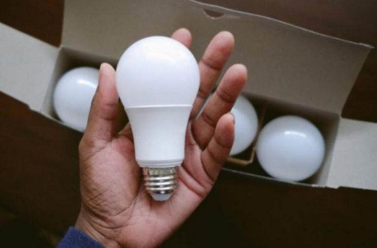Українці можуть отримати ще 11 мільйонів LED-ламп: як подати заявку в "Дії"