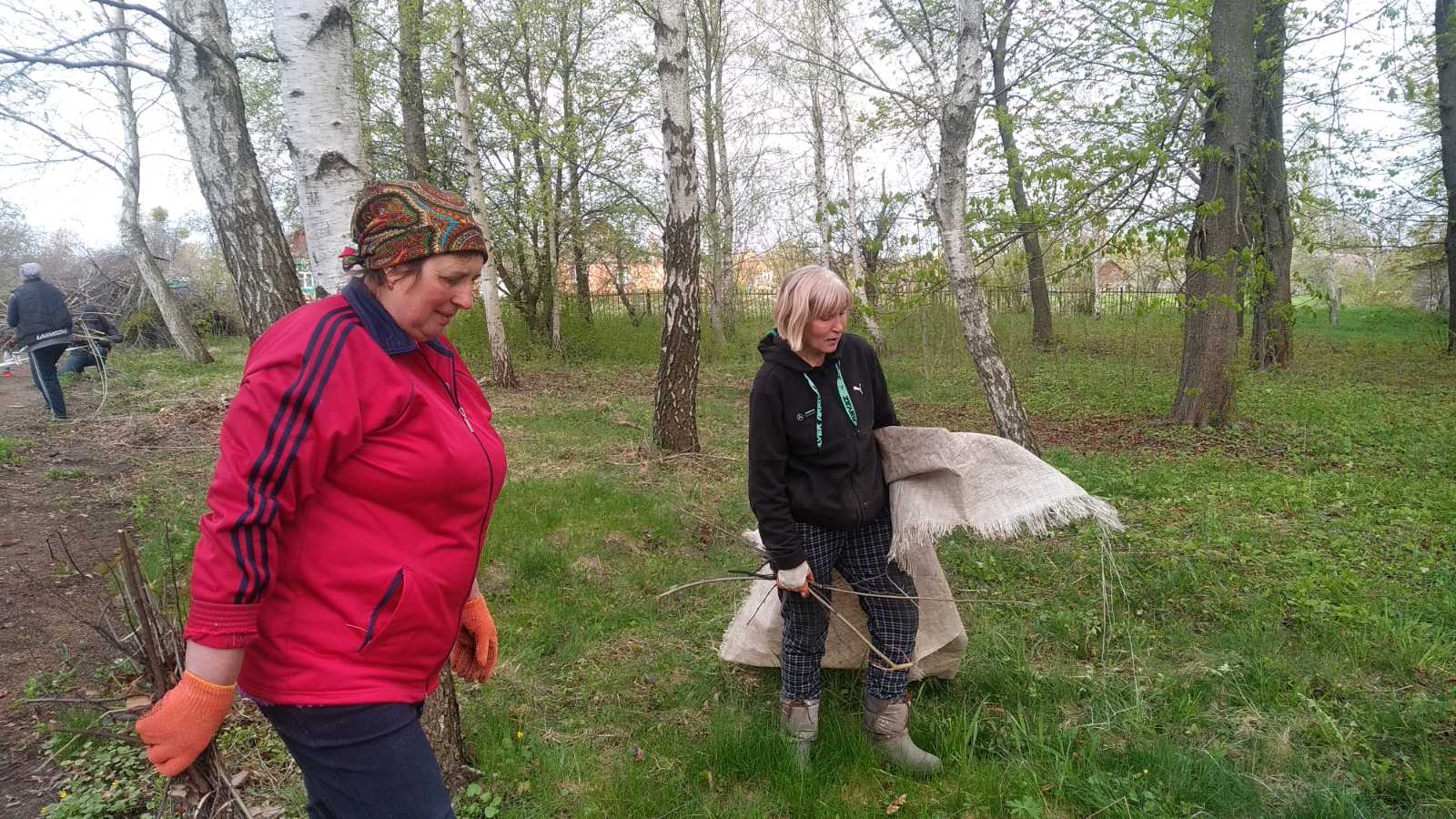 Весняне прибирання провели у Вакуленчуківському та Великокоровинецькому старостинських округах