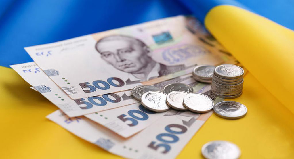 До Дня Незалежності українські ветерани та особи, які мають особливі заслуги перед Батьківщиною, отримають разову грошову виплату