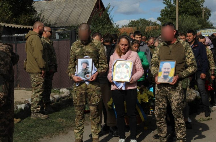 Чуднівська громада попрощалася із загиблим Воїном Миколою Ковальчуком