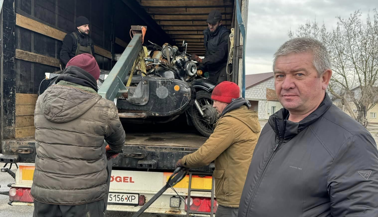 У Вільшанській громаді передали 11 мотоциклів групі волонтерського байкерського руху