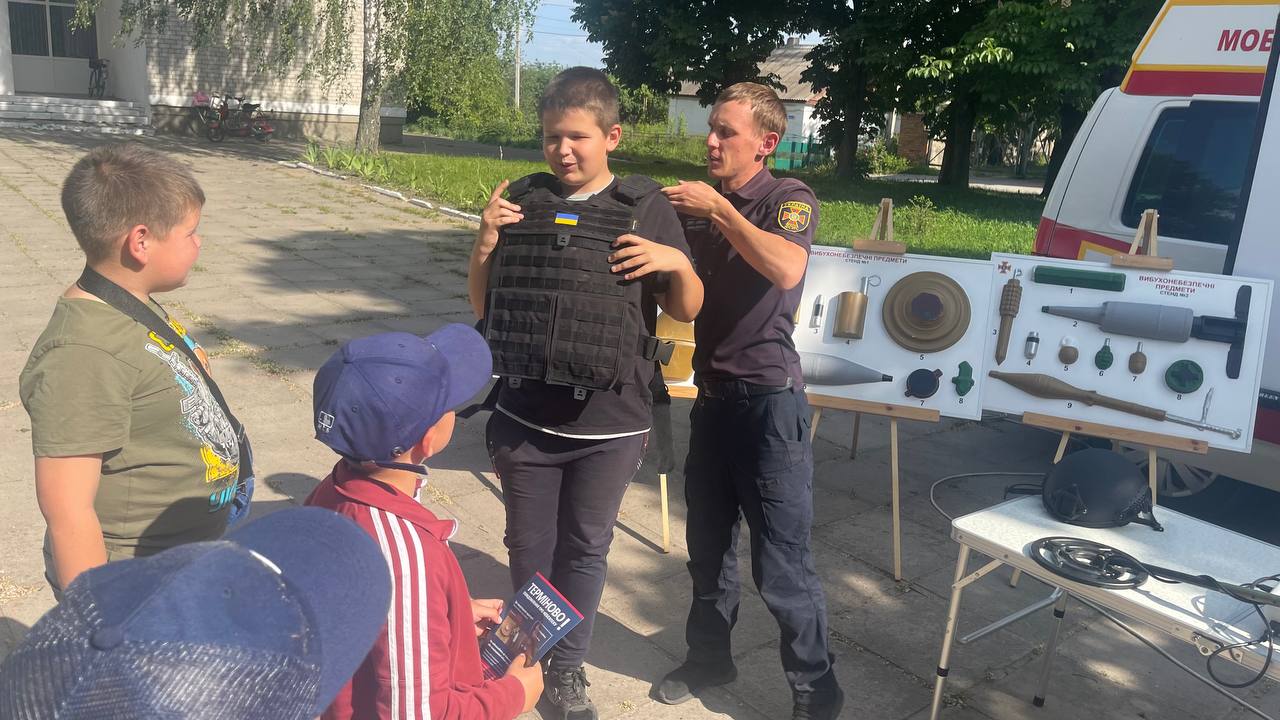 Тренінг з мінної безпеки провели у селі Іванопіль