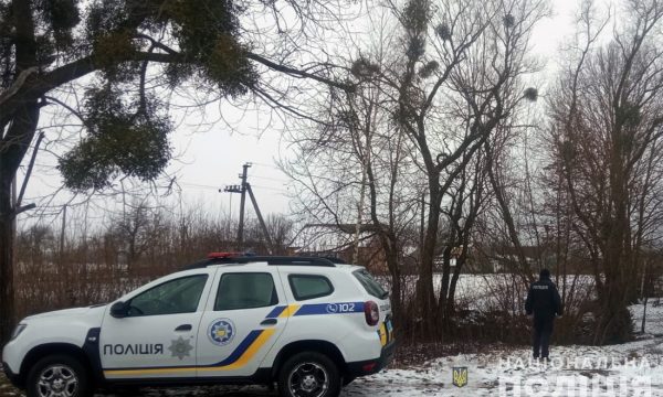 Смертельно травмував односельця порцеляновою статуеткою: чуднівські поліцейські затримали підозрюваного
