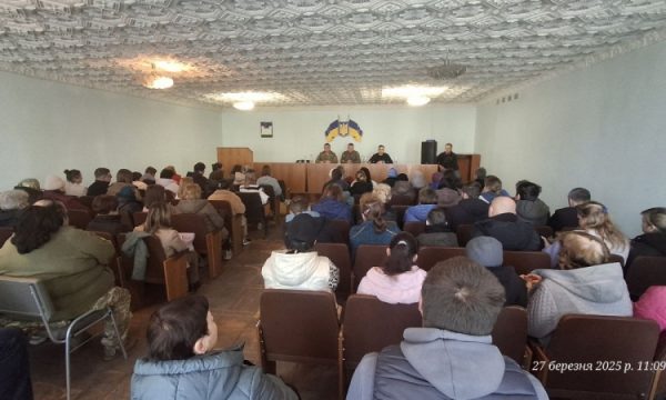 Зустріч родин зниклих безвісти та полонених Захисників із представниками Координаційного штабу