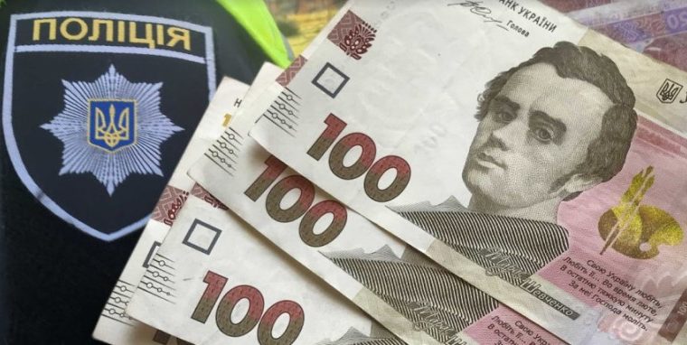 Судитимуть двох водіїв за дачу хабаря поліцейським, коли були за кермом сп’янілими