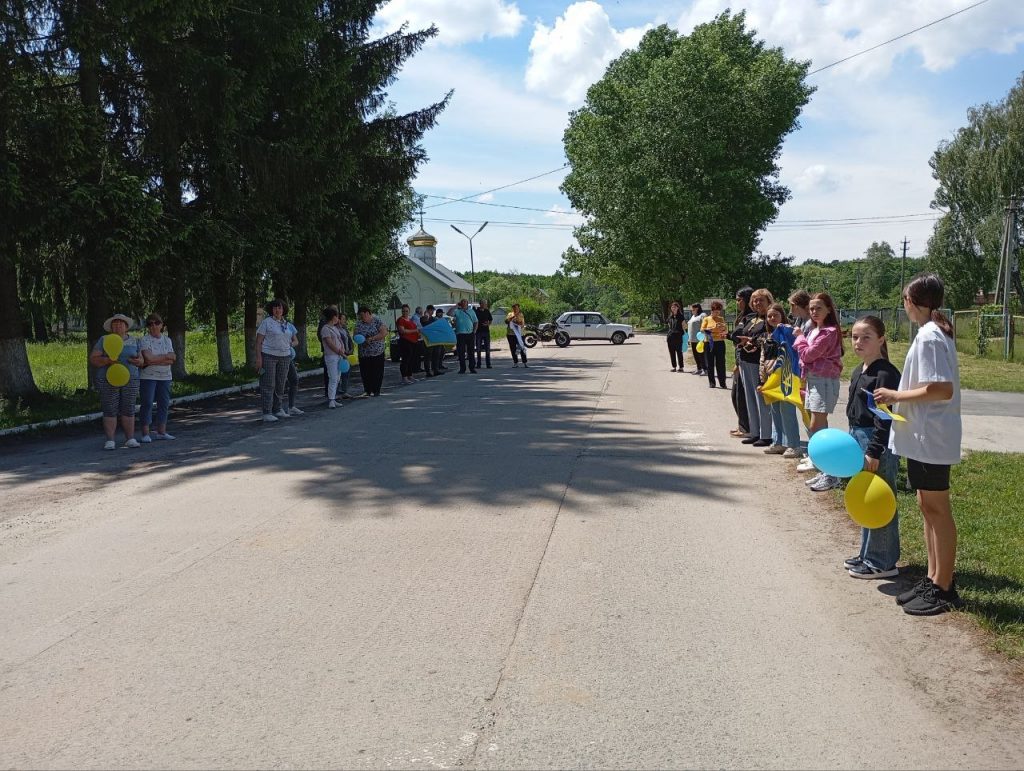 Кіріла Перця зустрічали після 3 років полону в селищі Вакуленчук