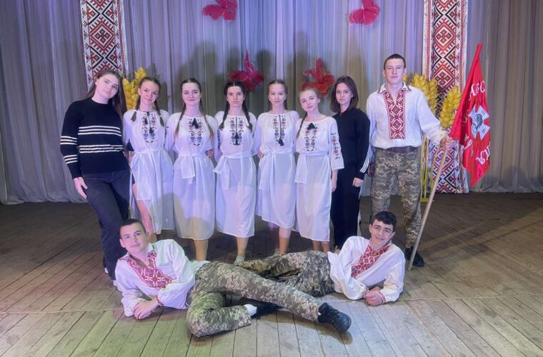 «Чуднівська варта»: три переможні виступи у фестивалях-конкурсах у навчальному році
