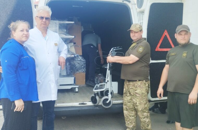 Чуднівська лікарня отримала медобладнання від благодійної організації