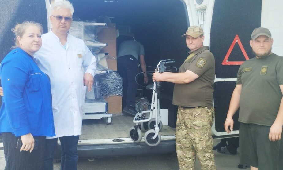 Чуднівська лікарня отримала медобладнання від благодійної організації
