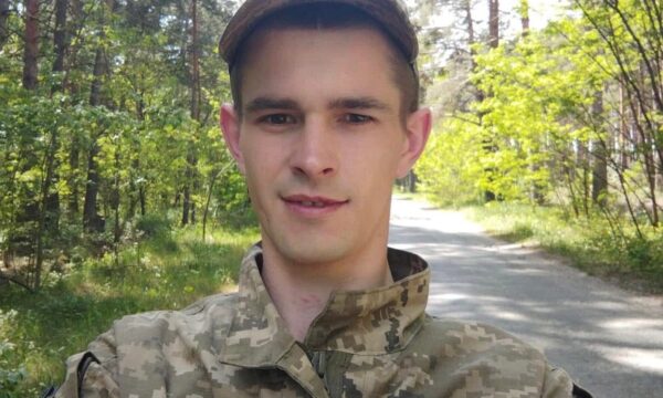 У Карвинівці провели в останню путь полеглого Воїна Максима Ренькаса