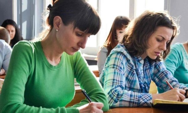 Вчителям даватимуть гроші на курси підвищення кваліфікації: програма 