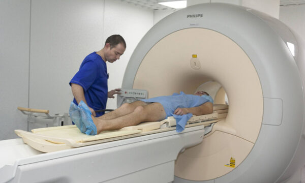 Новий апарат МРТ в Житомирській обласній лікарні: запис на безоплатне обстеження