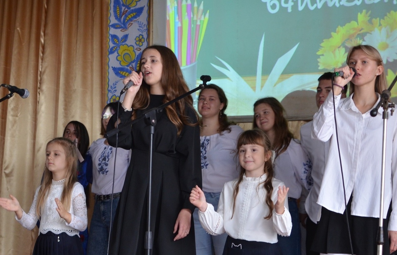 Педагогів Чуднівщини відзначили нагородами до Дня вчителя