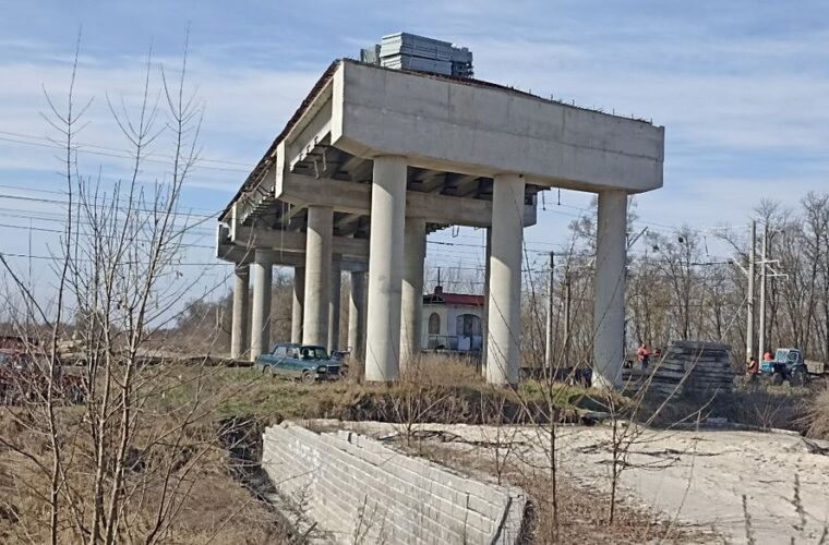 Будівництва шляхопроводу через залізницю на дорозі Н-03 Житомир - Чернівці