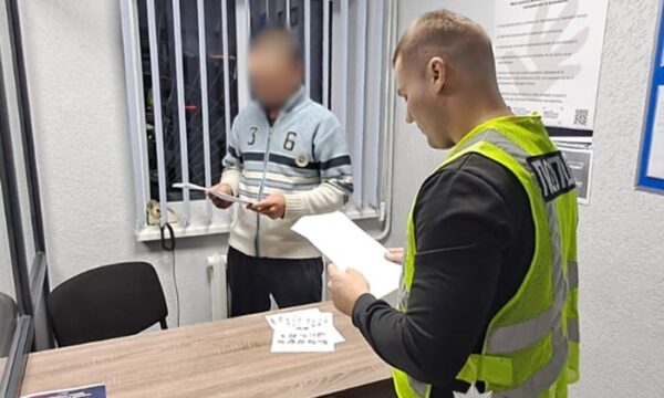 Знущання над вагітною кішкою: у Чуднові поліція повідомила про підозру 37-річному місцевому