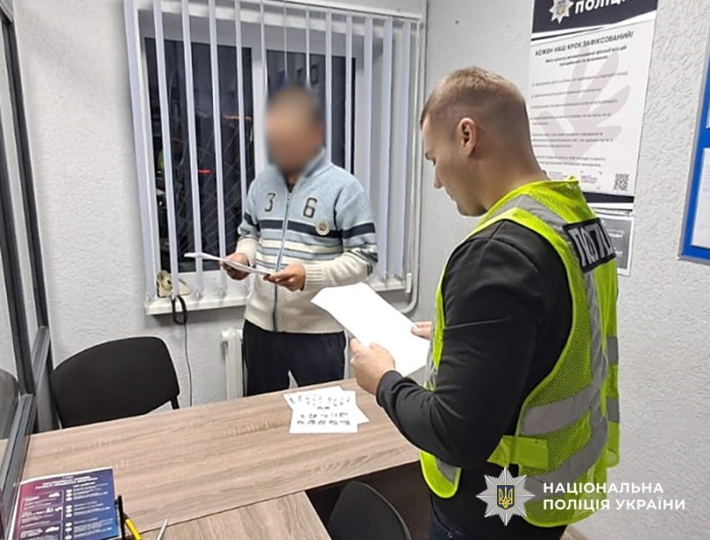 Знущання над вагітною кішкою: у Чуднові поліція повідомила про підозру 37-річному місцевому