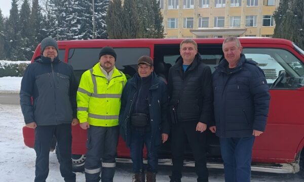Чуднівська громада відрядила двох комунальників до столиці для ліквідації наслідків обстрілів інфраструктури