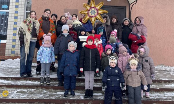 У Тютюнниках наколядували 10 тис грн для підтримки військових