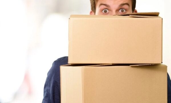 Працівник пошти у Романові вкрав телефон із посилки: чуднівська поліція завершила розслідування