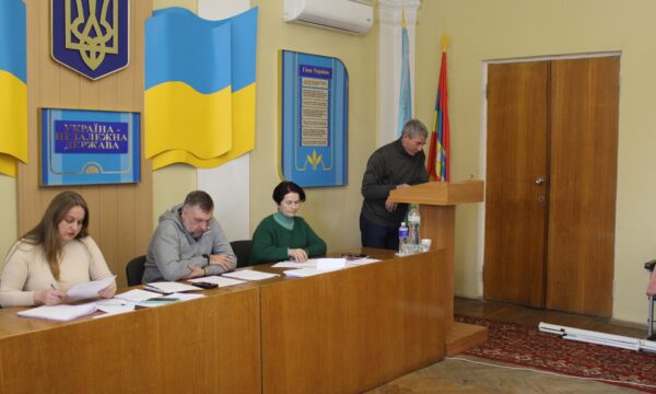 Управління комунальною власності і передачі майна в оренду розглянути на виконкому Чуднівської міської ради