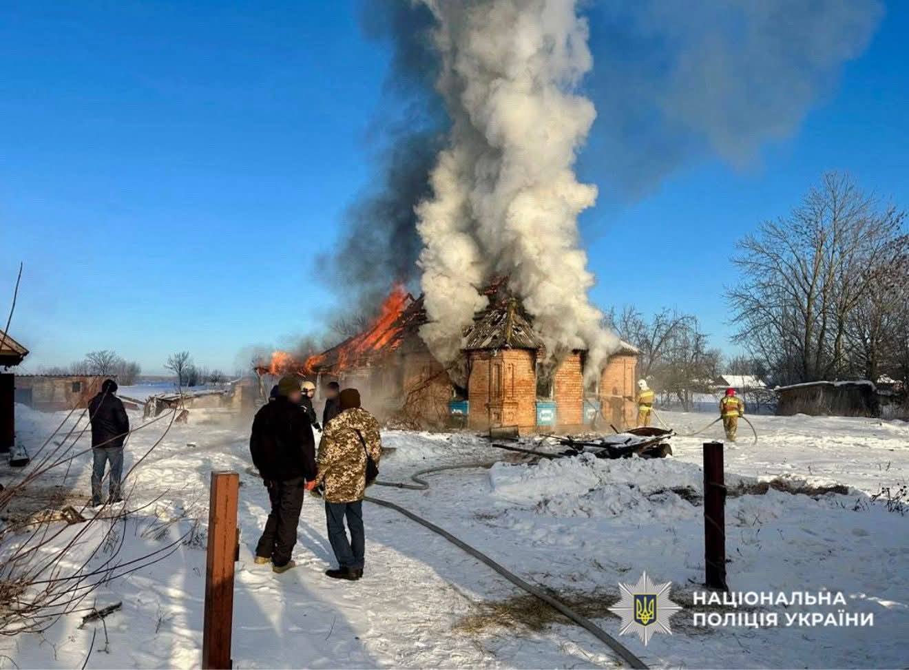 Пожежа в селі П’ятка: 7-річний хлопчик вибіг, 1-річний загинув у будинку