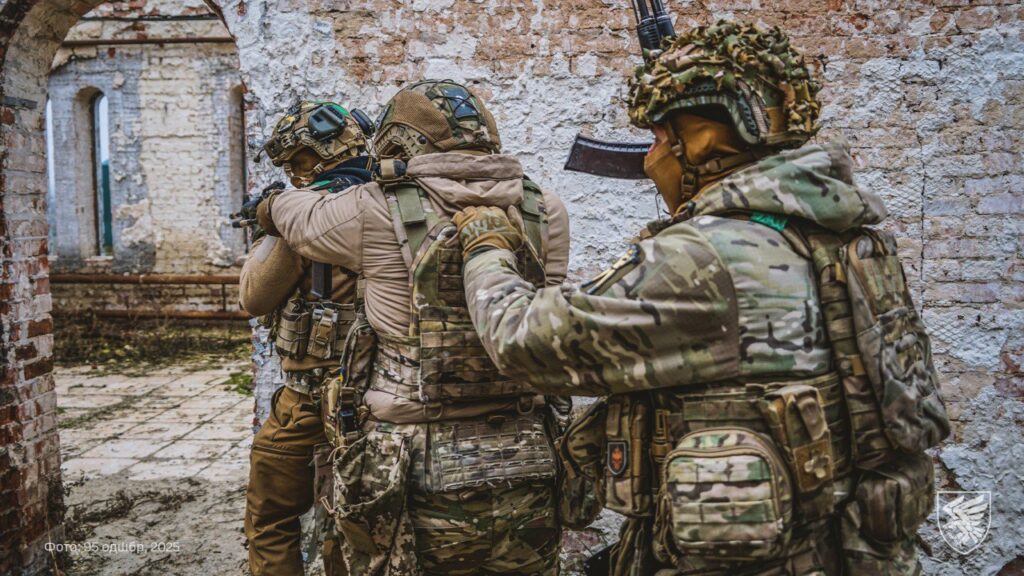 Військових та ветеранів запрошують на інструкторські посади до навчальних центрів